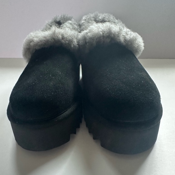 UGG Nita Genuine Shearling Slipper (Women) - Picture 7 of 9